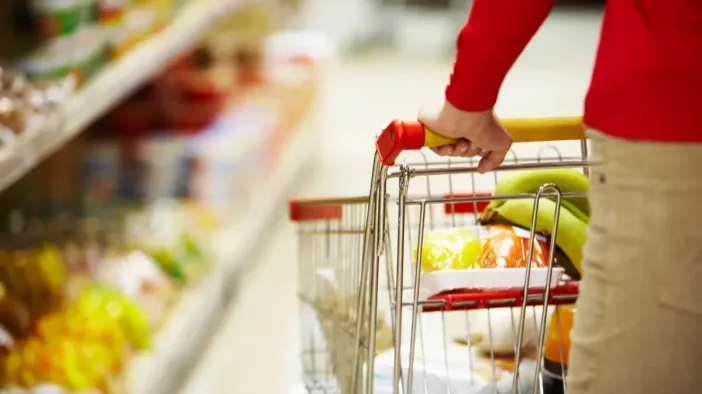 TÜRK-İŞ: Ağustos Ayında Açlık Sınırı 37.388 TL, Yoksulluk Sınırı 121.786 TL’ye Yükseldi