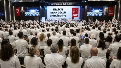 Kılıçdaroğlu'nu Beyazlar Karşılayacak: CHP İzmir İl Örgütü'nden Anlamlı Mesaj