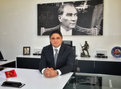 Aliağa’da Büyük Rotasyon... Başkan Tüm Kadronun İstifasını İstedi!