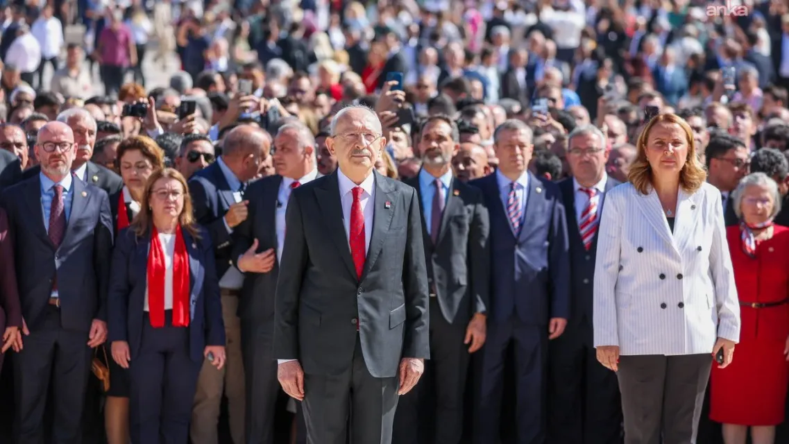 Kemal Kılıçdaroğlu'ndan Anıtkabir'de "arınma" mesajı