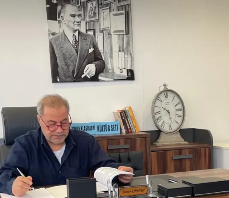 İsmet Orhan: "Keçi, Siyasetçi ve Millet Neden İnatta Buluşur?"