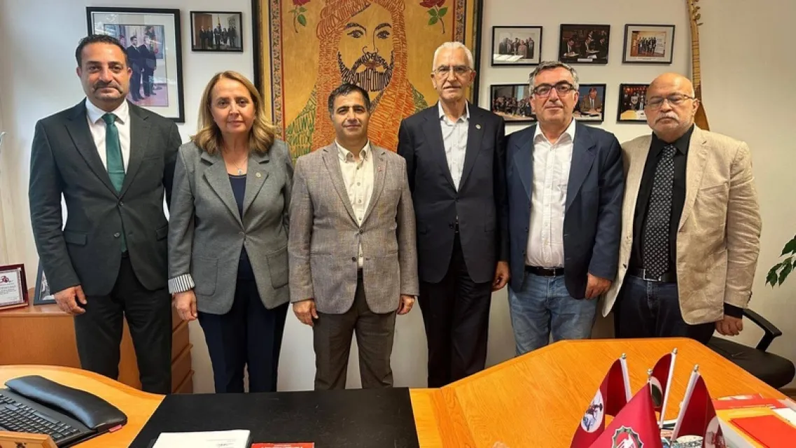 CHP'li Heyet, Avrupa Alevi Konfederasyonu Eşit Başkanı Mat ile Bir Araya Geldi
