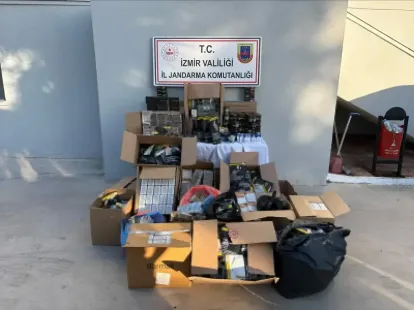 İzmir'de Kaçak Tütün Operasyonu: 90 Bin Makaron Ele Geçirildi!