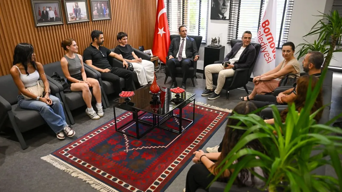 Bornova’da Konservatuvar Kursundan Büyük Başarı: 15 Öğrenciden 5’i Üniversiteli Oldu