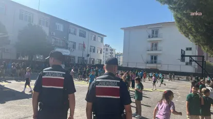 İzmir’de Okul Çevrelerinde Jandarmadan Sıkı Denetim: Bin 84 Personel Sahada