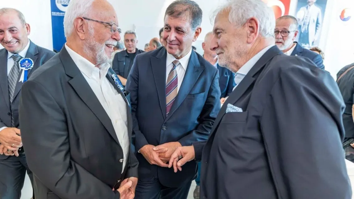 Başkan Tugay'dan Sanayicilere "Teknoloji ve Yeşil Dönüşüm" Çağrısı: "İzmir Öncü Olmalı"