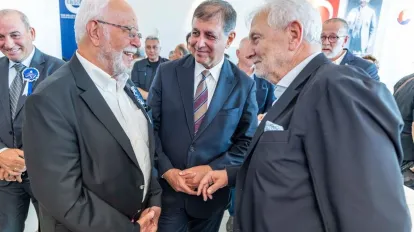 Başkan Tugay'dan Sanayicilere "Teknoloji ve Yeşil Dönüşüm" Çağrısı: "İzmir Öncü Olmalı"