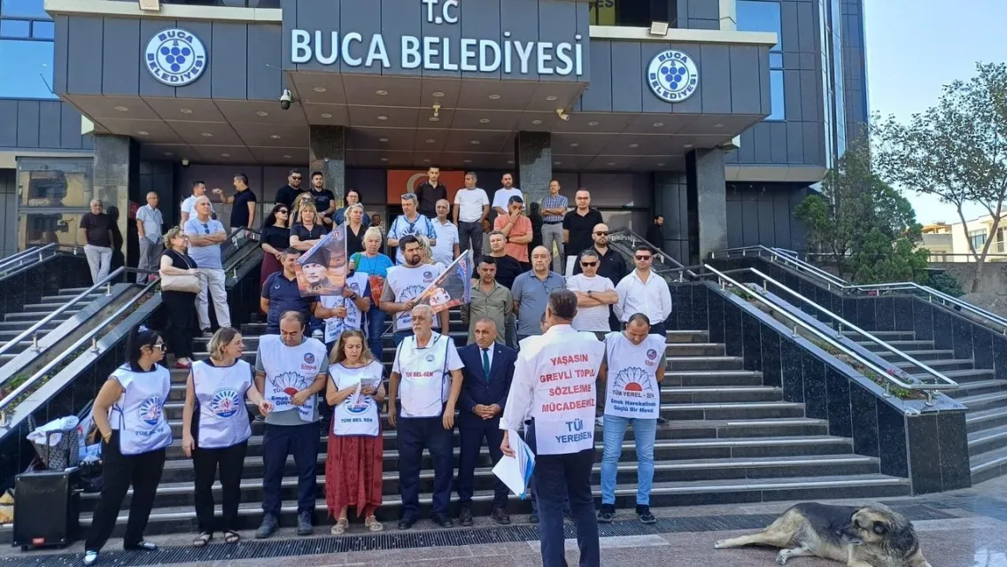 Buca Belediyesinde Memurlardan İş Bırakma Eylemi: "Sadaka Değil, Alın Terimizi İstiyoruz"