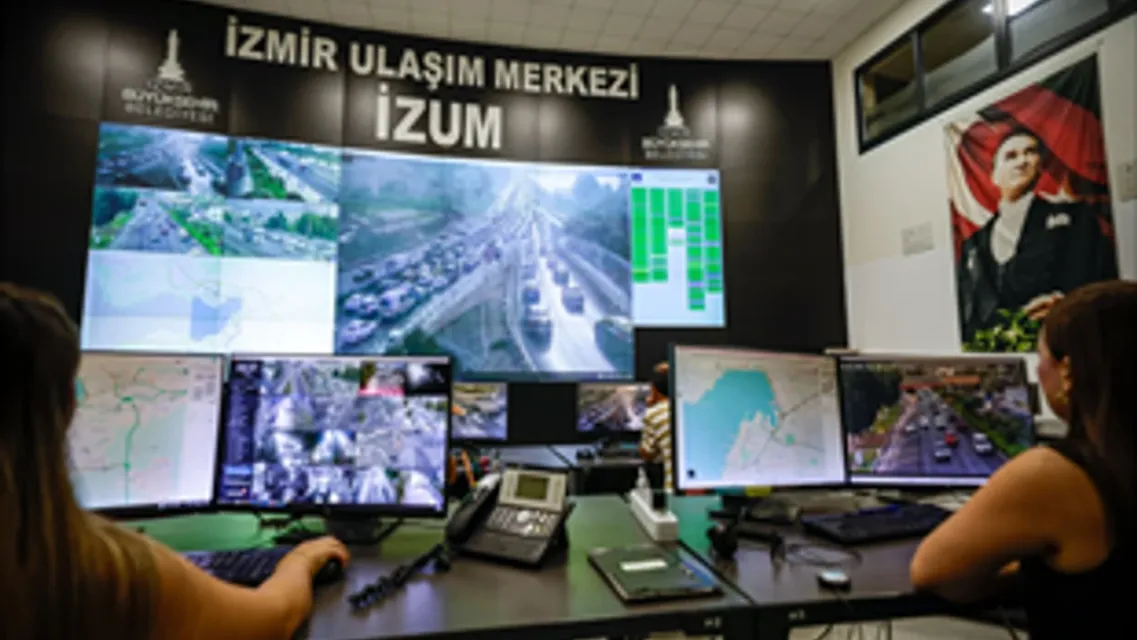 Okul Trafiği İZUM’un Yakın Takibinde: 481 Kavşakta Akıllı Sistem Devrede