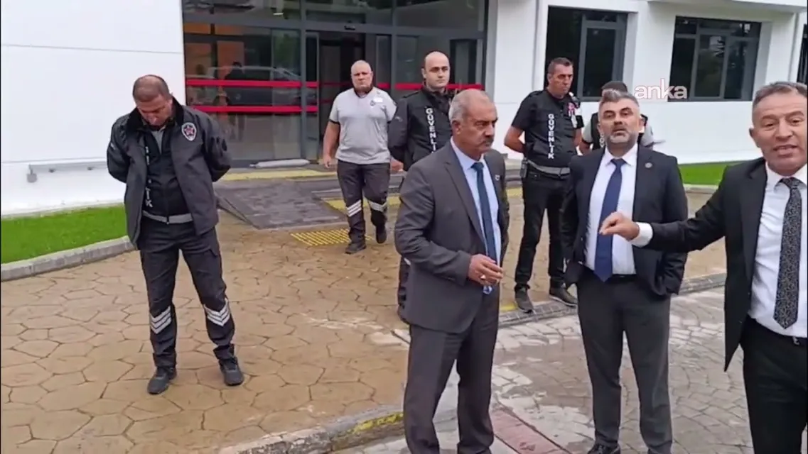 ÜNİPERSEN'den Sakarya Üniversitesi'ndeki Sürgün Görevlendirmeye Sert Tepki