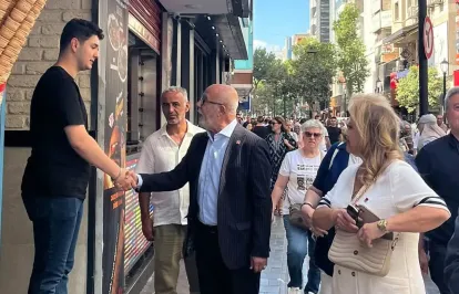 CHP Karşıyaka’da Saha Mesaisi: 6 Gün Halkla, 1 Gün Örgütle