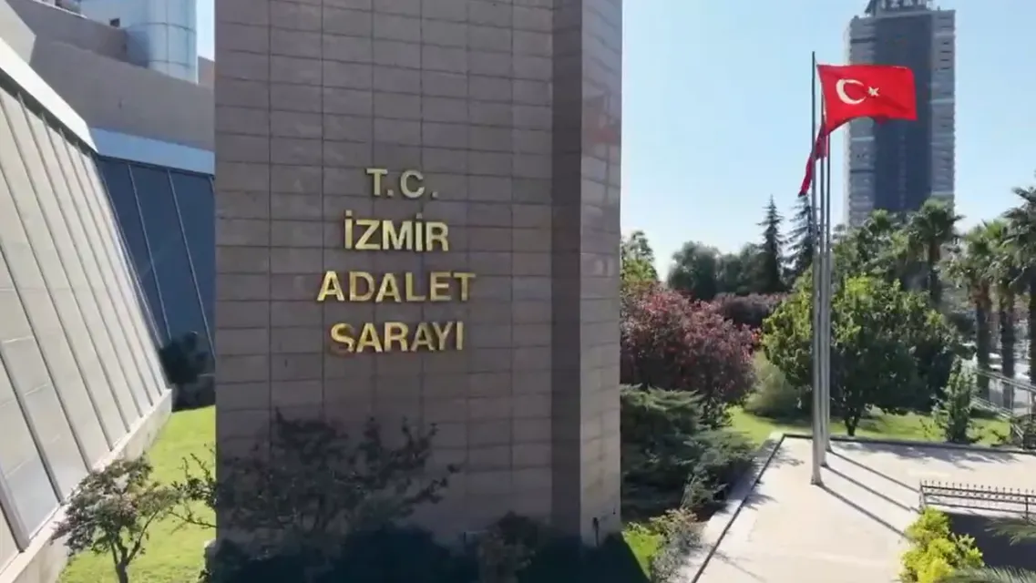 İzmir'de Tefecilik Operasyonu: 10 Şüpheli Hakkında Gözaltı Kararı
