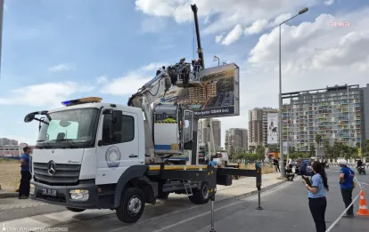 İzmir Büyükşehir Belediyesi’nden Karşıyaka’daki Reklam Ünitelerine İlişkin Açıklama