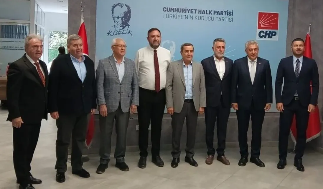 CHP İzmir’de 'Eskilerden' Yol Haritası Toplantısı!