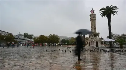 İzmir'e Yarın Gök Gürültülü Sağanak Yağış Geliyor!