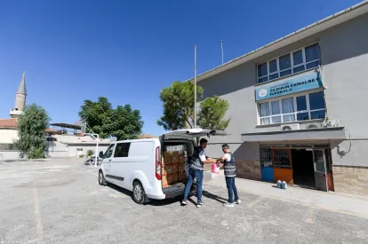 İzmir Büyükşehir’den Okullara Hijyen Desteği