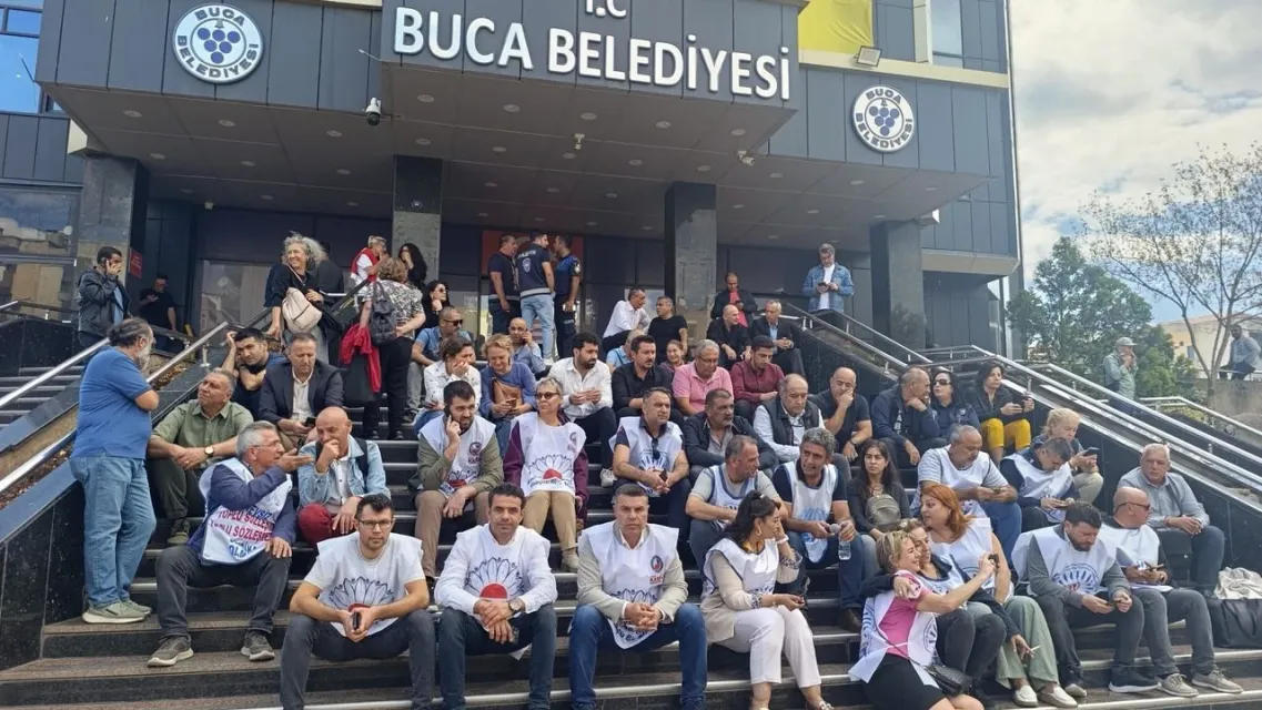 Buca Belediyesi Emekçileri İş Bıraktı: Verilen Sözler Tutulsun, Haklarımız Ödensin!