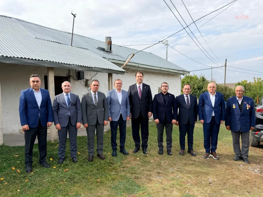 CHP'li İnan Akgün Alp, Kars Protokolünü Gelirli Köyünde Ağırladı