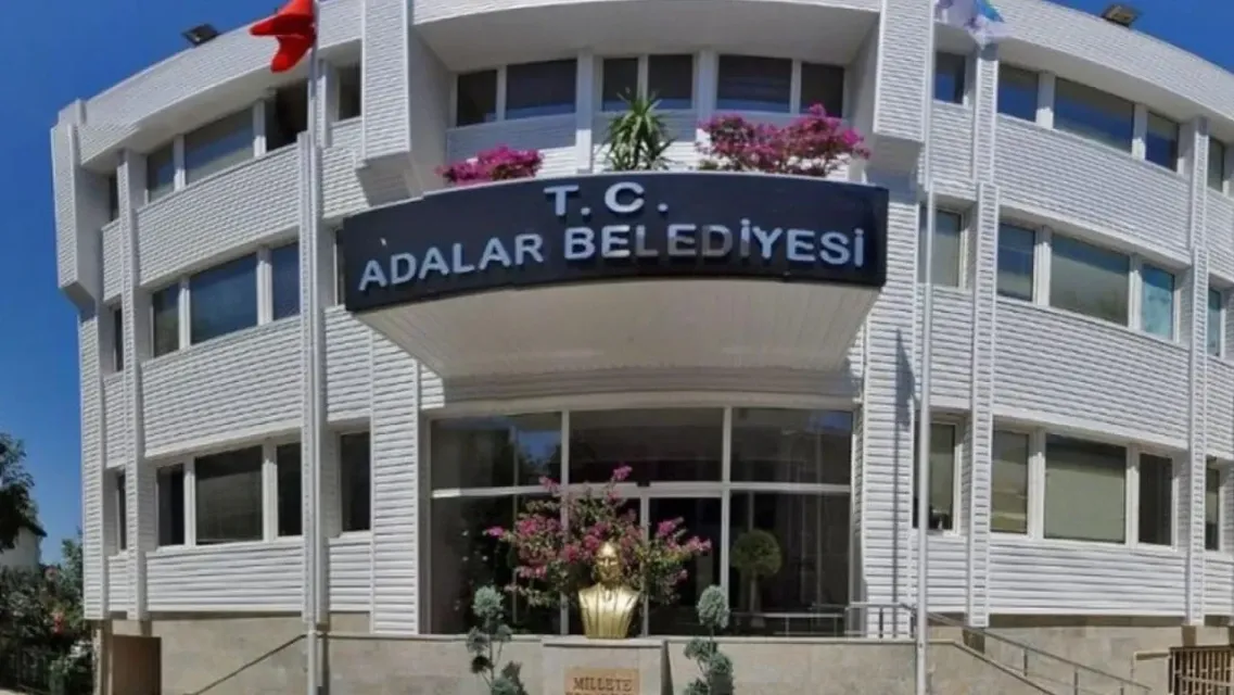 Adalar Belediyesi'nde Tartışmalı Seçim: AK Partili Kemal Türkyılmaz Başkan Vekili Seçildi