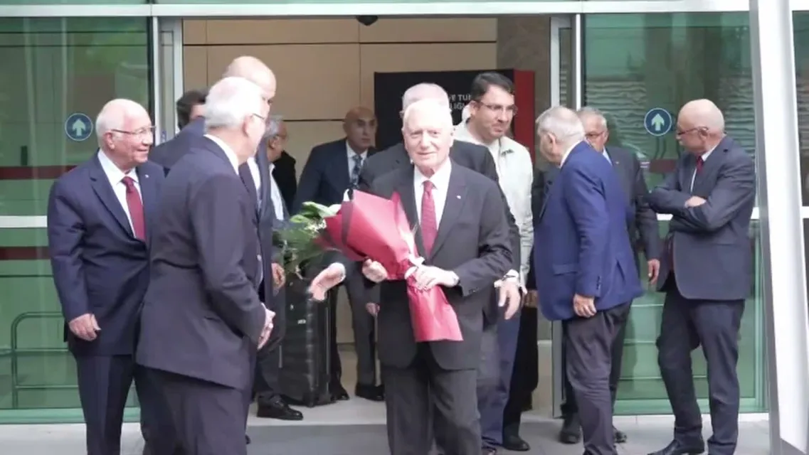 Prof. Dr. Mehmet Haberal’a Sydney’de Yeniden Medawar Ödülü Verildi
