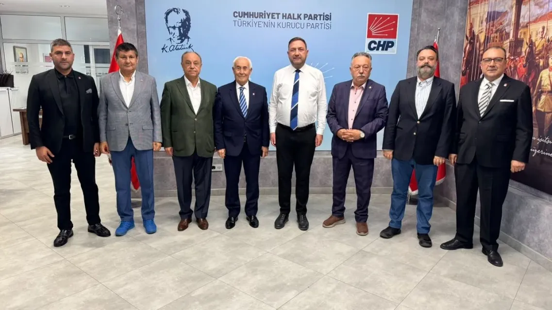 Eski Başkanlar Sahaya Çıkıyor… CHP’ye Deneyimli İsimlerden Destek