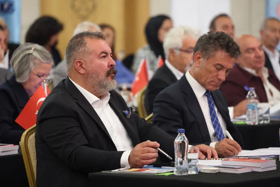 CHP Genel Başkan Yardımcısı Devrim Barış Çelik'ten Abant Kampı Açıklaması: Dijital Dönüşüm Sunumu Yapıldı