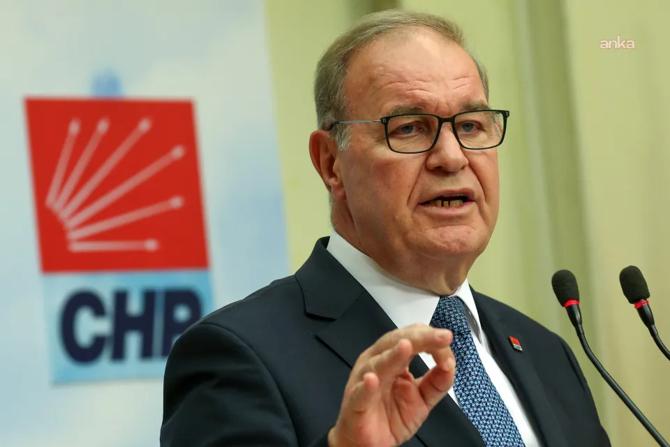 Faik Öztrak’tan Kılıçdaroğlu Tepkisi: Sosyal Demokrasi Derneği'nden İstifa Etti!