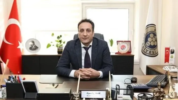 Buca Belediye Meclisi'nde İstifa Depremi: Eşref Çakır CHP’den İstifa Etti