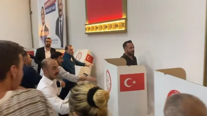 Buca’da YENİ Parti Ön Seçiminde Kavga Çıktı
