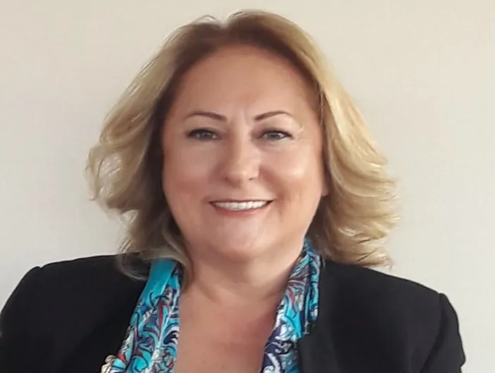 Ayten Gülsever'den Kademeli Emeklilik Çağrısı: "Bir Günlük Fark Mağduriyete Dönüşmemelidir"