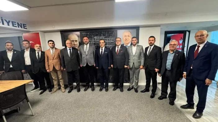 CHP İzmir İl Başkanı Utku Gümrükçü’den Kentte Diyalog Turu: "Ortak Akıl Buluşmaları" Sürüyor