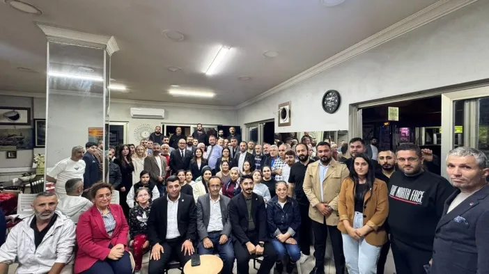 İzmir CHP’de Katılım Dalgası Büyüyor: Bayraklı ’da yeni üyeler katıldı