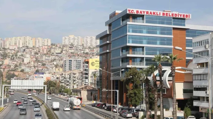 Bayraklı Belediyesi’nden Şafak Operasyonu Sonrası Resmi Açıklama: “Bilgi Ve Belgeler Paylaşıldı”