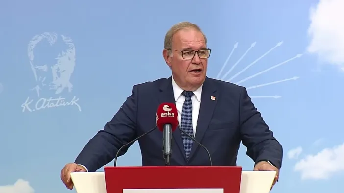 Faik Öztrak'tan 'Para' Ve 'Boş Kağıda İmza' İddialarına Yanıt: "Süreç İşliyor, Kimse Bizden Yaygara Beklemesin!"
