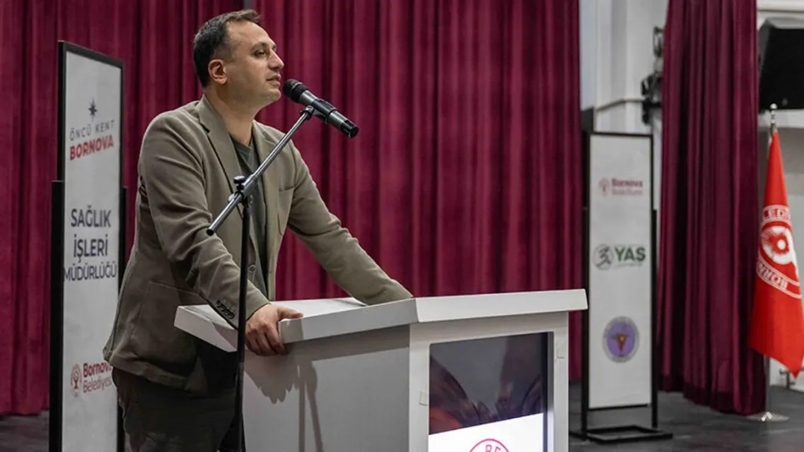 Bornova Belediyesi 3. Yaş Üniversitesi Yeni Eğitim Yılına Başladı: Başkan Eşki’den "Tüketim Kültürüne" Sert İtiraz!