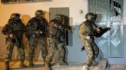 İzmir Merkezli 4 İlde FETÖ Operasyonu: Güncel Yapılanmaya Darbe, 21 Gözaltı!