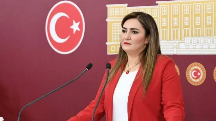 Bornova’nın Minikleri 50 Zeytin Fidanını Toprakla Buluşturdu!