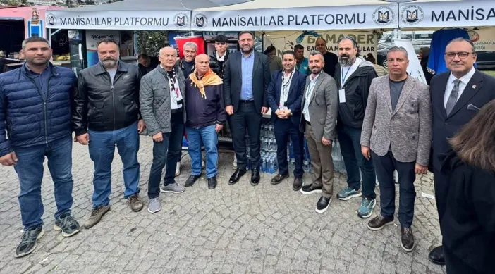 CHP İzmir "Manisa Kültür ve Sanat Festivali"nde Buluştu: Gümrükçü’den Kardeşlik ve Dayanışma Mesajı!