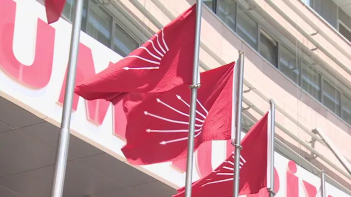 CHP Kurmaylarından İBB Ve TBB Mesajı: "Ortak Tutum Taraftarıyız Ama Kurumsal Kimliğimizi Zedeletmeyiz"