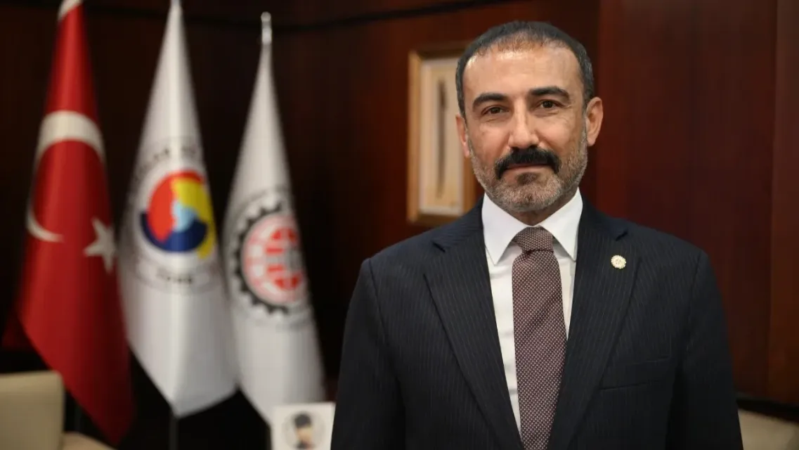 CHP Lideri Kılıçdaroğlu’na Gaziantep’te Şık İltifat: "Kılıçdaroğlu Nezaketi Diye Bir Şey Var!"